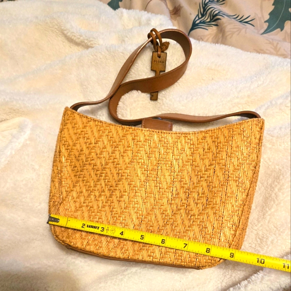 Stylish Tan Woven Bag